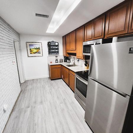 Cozy 3 Bedroom House Near Airport/Raymond Stadium/Downtown. Tampa Buitenkant foto