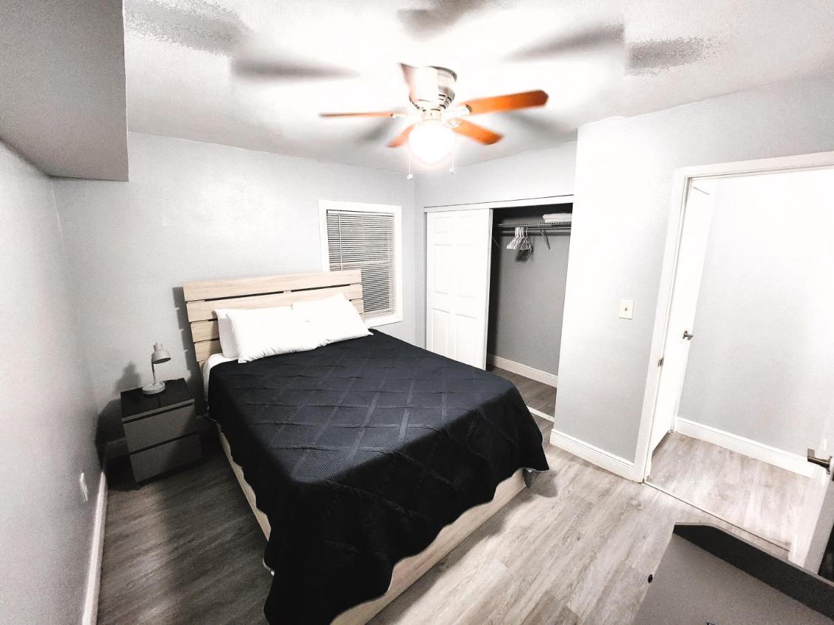 Cozy 3 Bedroom House Near Airport/Raymond Stadium/Downtown. Tampa Buitenkant foto