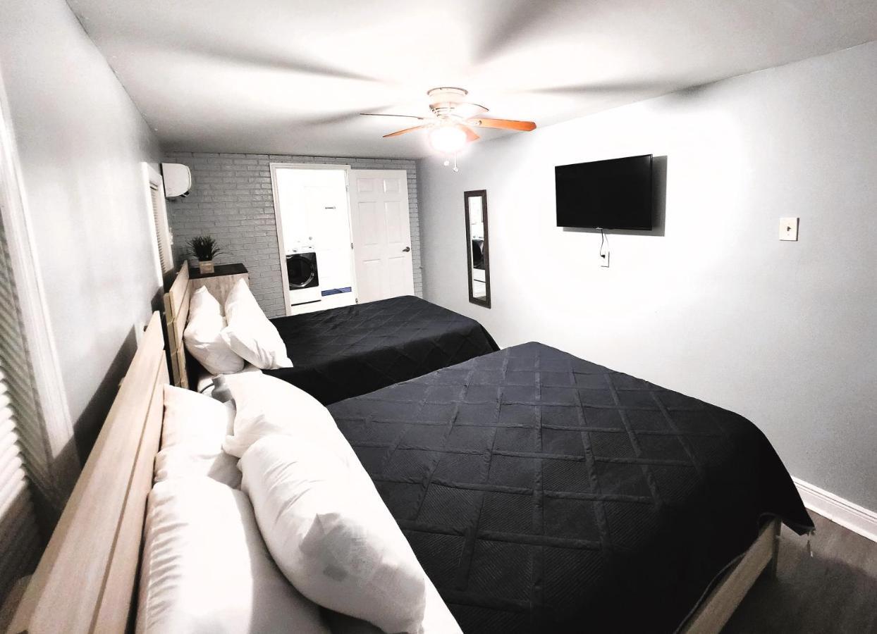 Cozy 3 Bedroom House Near Airport/Raymond Stadium/Downtown. Tampa Buitenkant foto